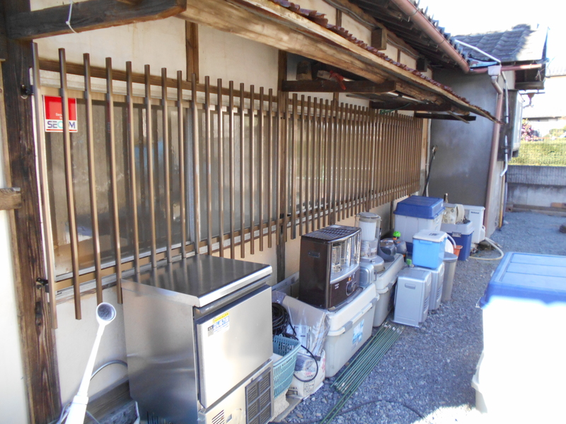 防犯対策で、窓に面格子を☆in板倉町